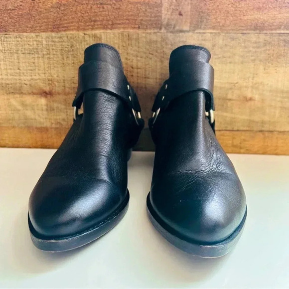 NWOT Frye Ray Harness Back Zip Leather Ankle Booties - Picture 4 of 10